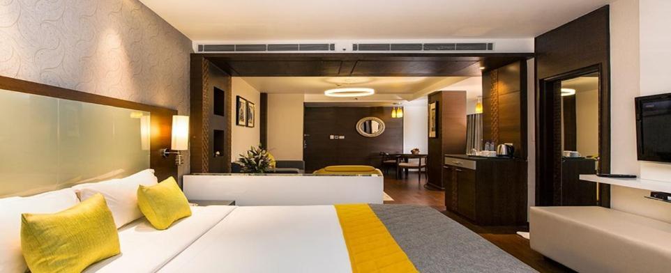 Hotel The The Grand Magrath Bangalore Dış mekan fotoğraf